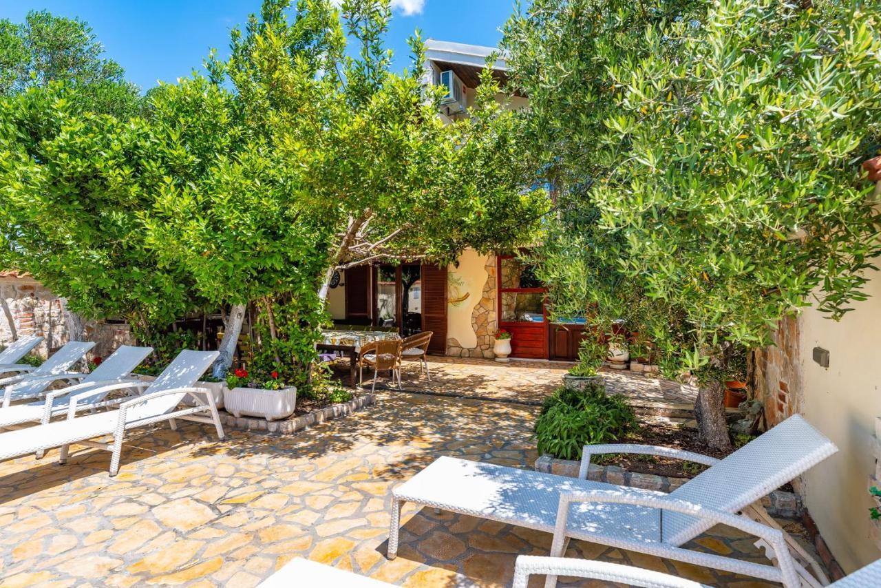 Olive House *